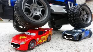 #Машинки Тачки 3 #Маквин Джексон Шторм и Монстр Трак Мультик про Машинки для детей #ГОНКИ