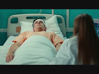 Юлька клеит Соколова